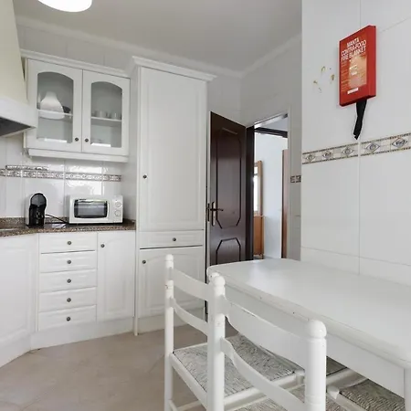 Cantinho Da Sara Апартаменти *