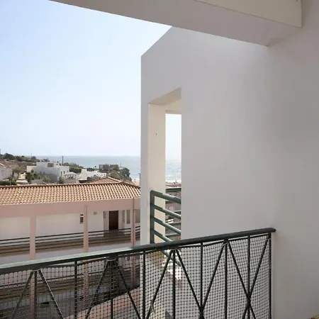 Cantinho Da Sara Апартаменти *